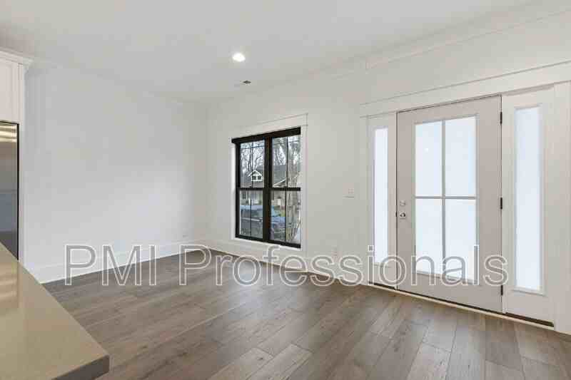 219 S Bilbro Ave - Photo 6 of 39
