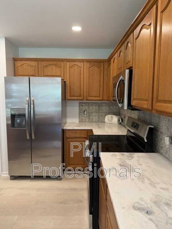 112 Buena Vista Ct - Photo 2 of 16