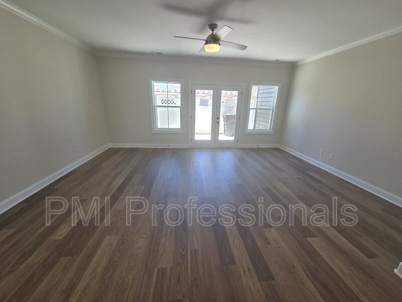 1341 Rebecca Johns Dr - Photo 6 of 18