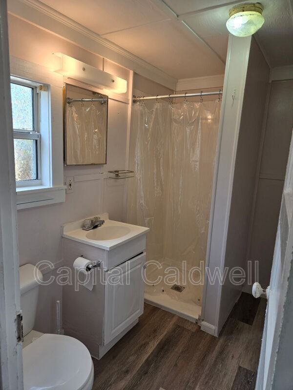 8415 N Seminole Ave #B - Photo 6 of 20