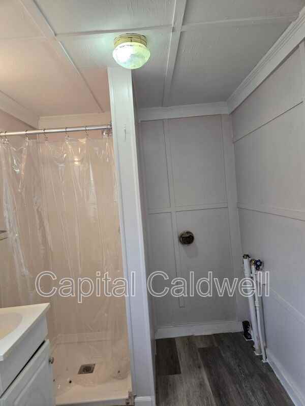 8415 N Seminole Ave #B - Photo 7 of 20