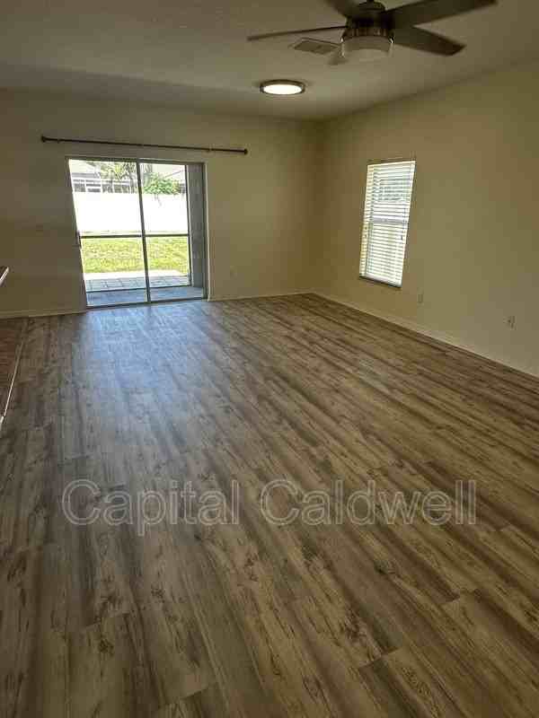 10503 White Peacock Pl - Photo 3 of 13
