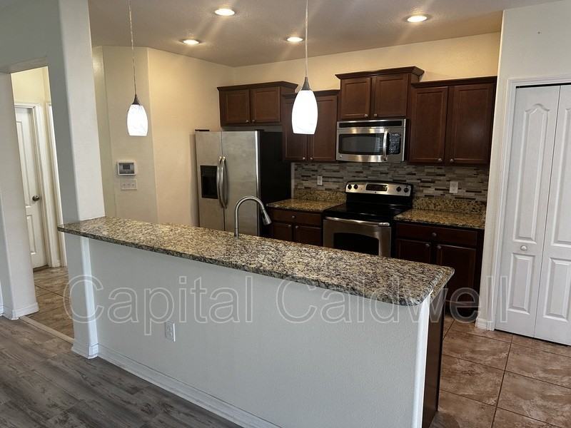 10503 White Peacock Pl - Photo 4 of 13