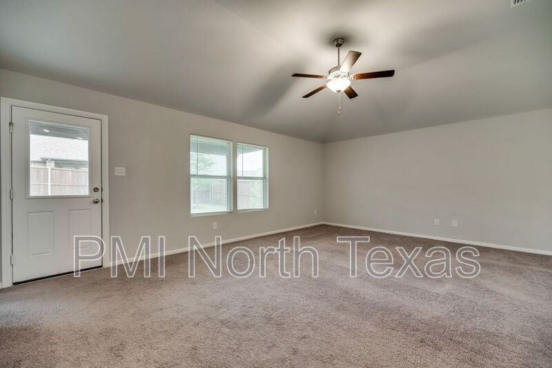 4544 Hemingway Ave - Photo 3 of 19