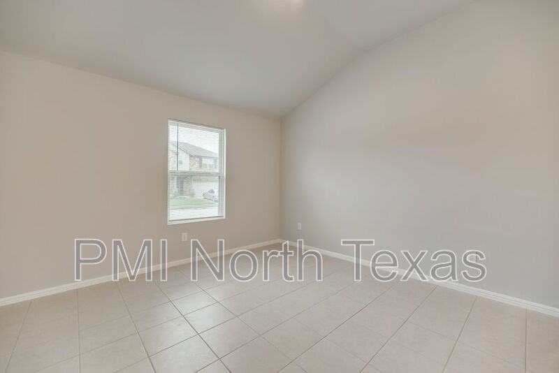 4544 Hemingway Ave - Photo 6 of 19
