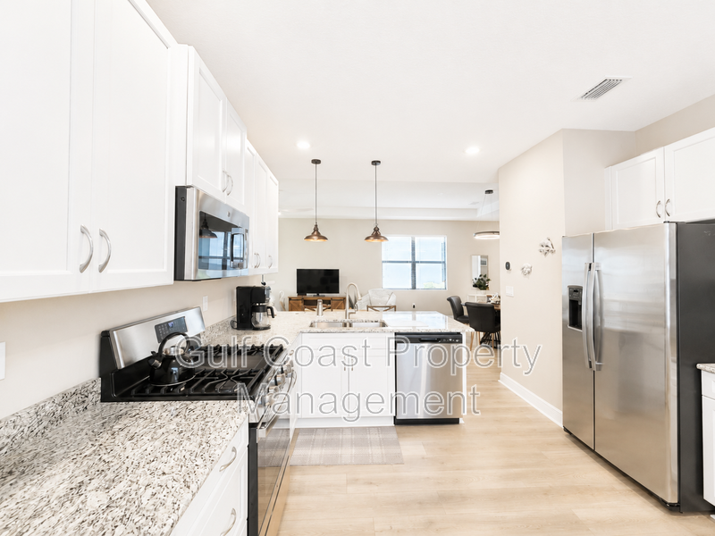 5182 Barnett Cir - Photo 6 of 22