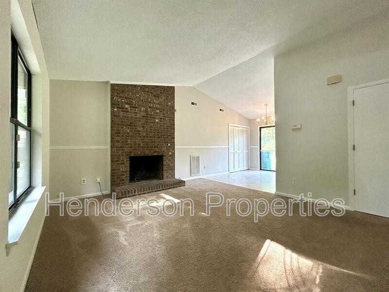 7314 Meadowland Dr - Photo 5 of 12