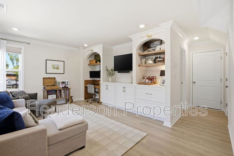 3008 Oak Landing Dr - Photo 6 of 36