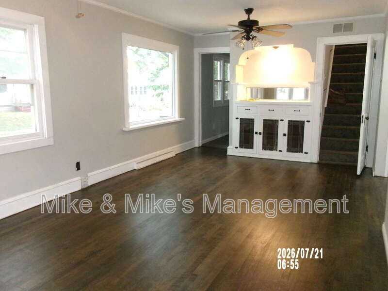 403 N 61st St - Photo 6 of 22