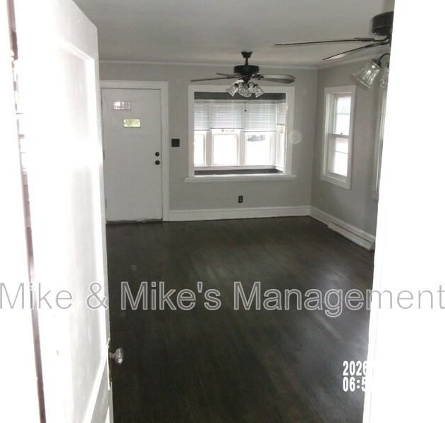 403 N 61st St - Photo 7 of 22