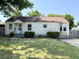 featured image of 4308 E 4th Pl