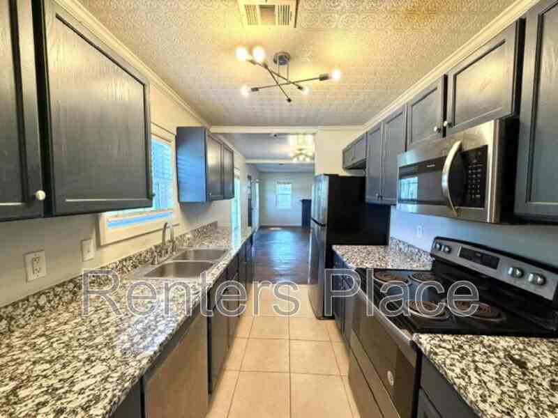 4308 E 4th Pl - Photo 6 of 24