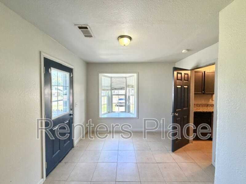 4308 E 4th Pl - Photo 7 of 24