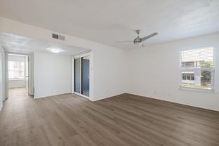 404 E Park Ave #12 - Photo 1 of 1