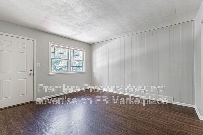 1707 S Glenwood Ave - Photo 2 of 12
