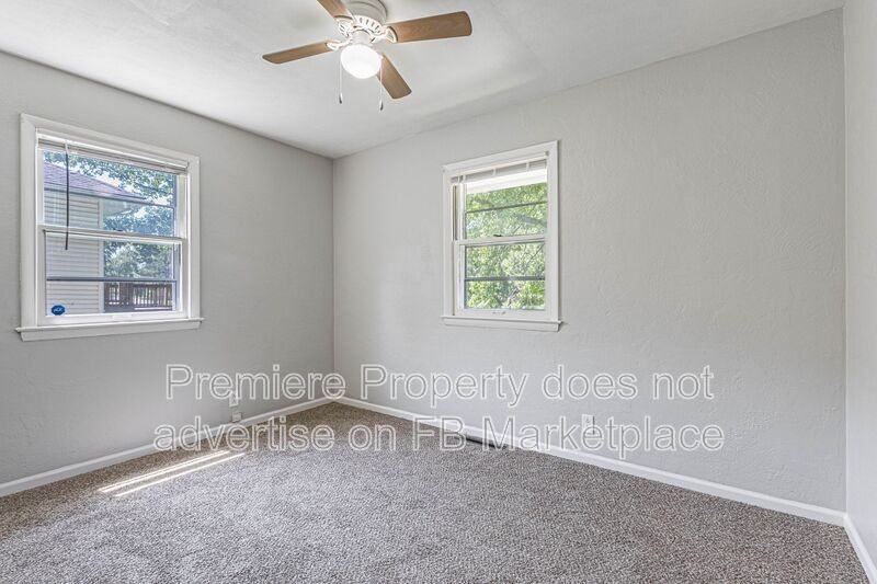 1707 S Glenwood Ave - Photo 6 of 12