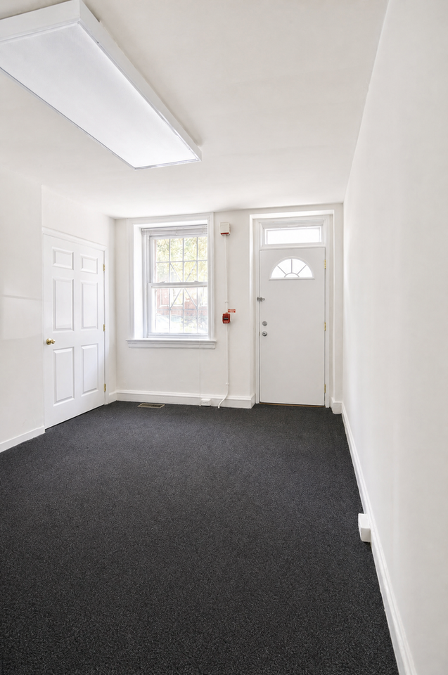 Penn Hall Apartments - Photo 6 of 22