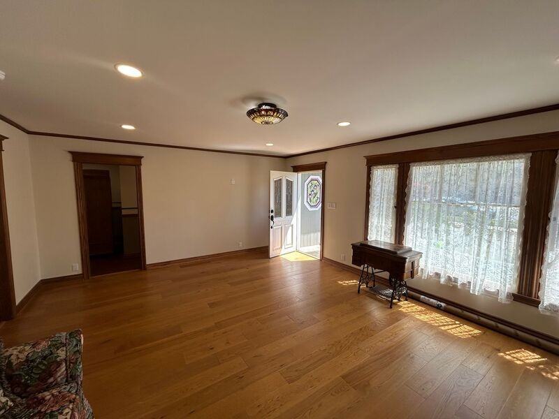 2434 Florencita Ave - Photo 3 of 16