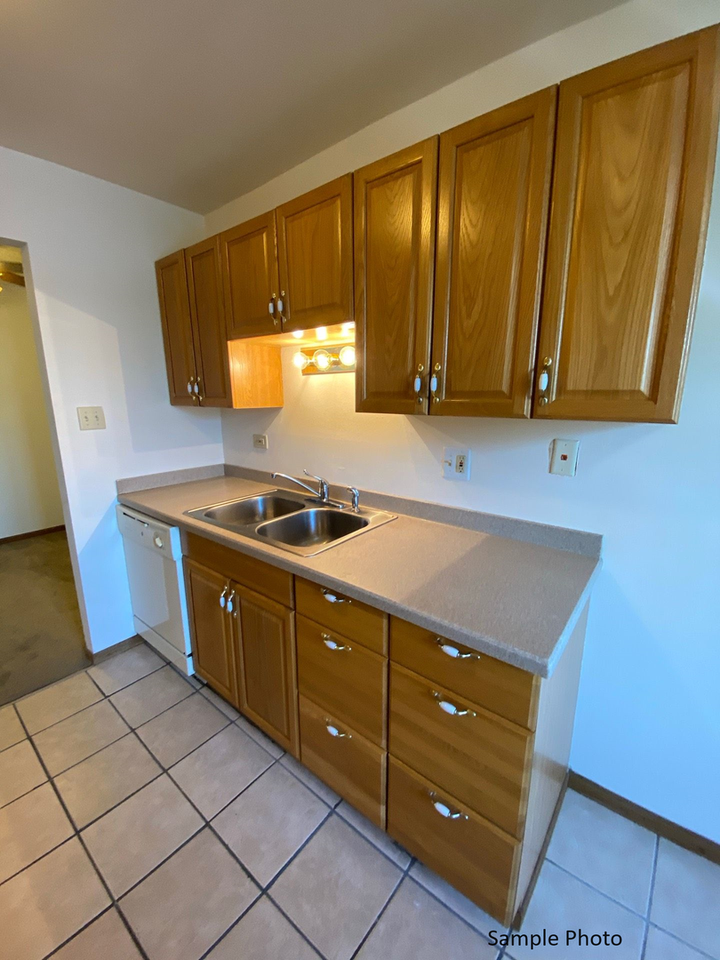 Deep Lake Hermitage - Photo 5 of 25