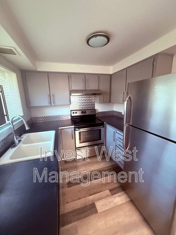 3108 Kauffman Ave #H - Photo 2 of 12