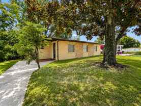 10415 Briarcliff Rd E - Photo 1 of 1