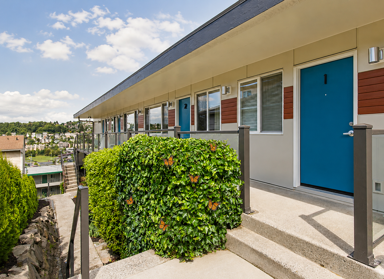 Back Nine Apartments - Photo 4 of 6