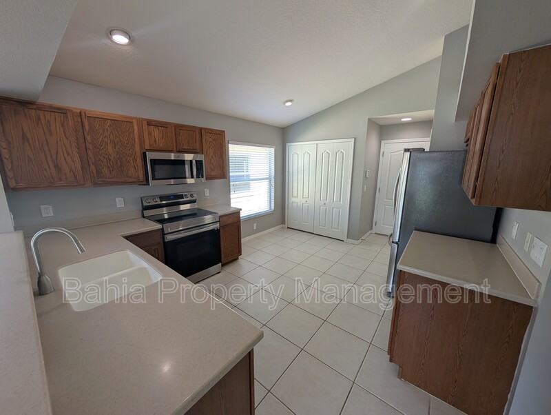 31404 Philmar Ln - Photo 7 of 28