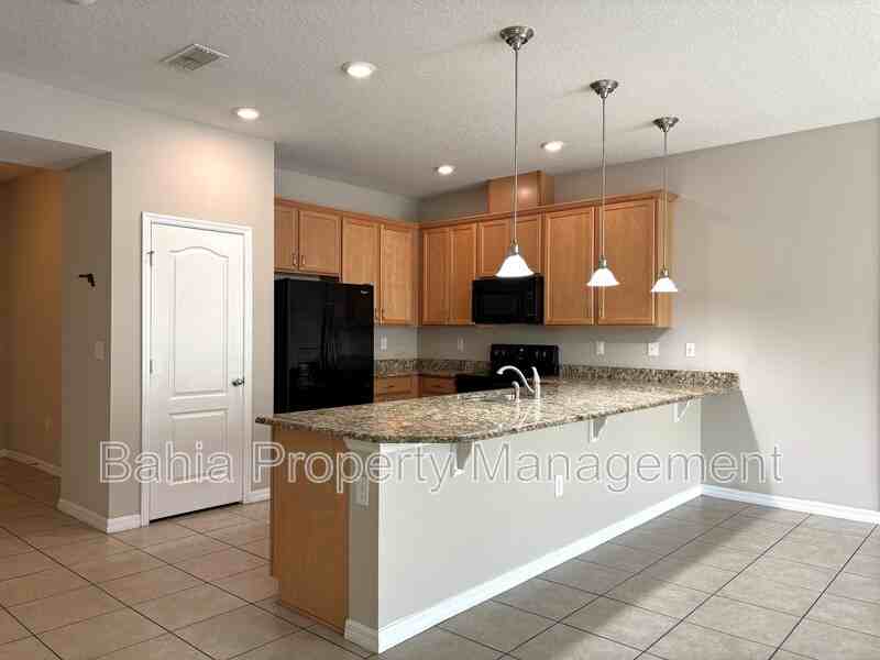 5110 Adelaide Dr - Photo 4 of 24