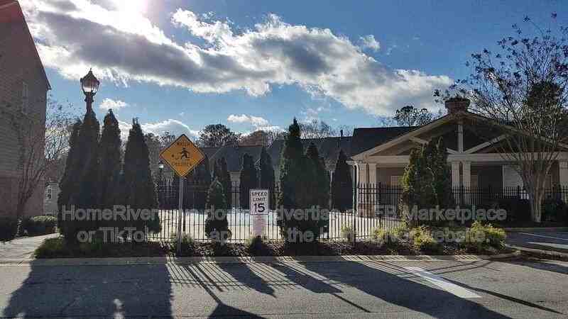 2329 Limehurst Dr Ne - Photo 2 of 27