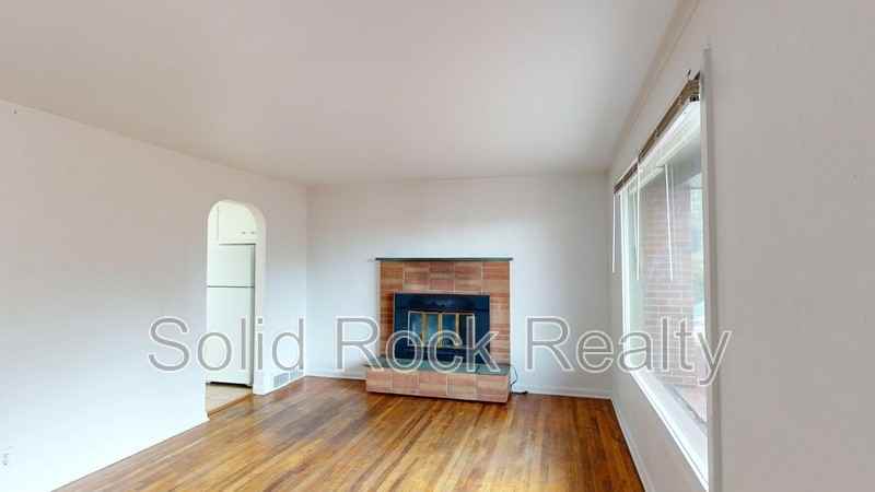 513 W Uintah St #1 - Photo 2 of 17
