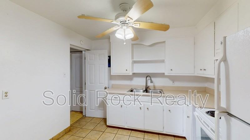 513 W Uintah St #1 - Photo 6 of 17