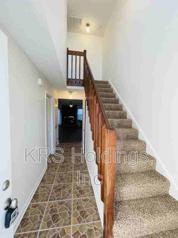 1330 Rica Ct - Photo 6 of 27