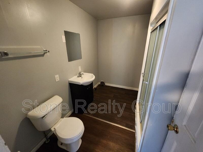 2920 N 15th 1/2 St #3 - Photo 4 of 5