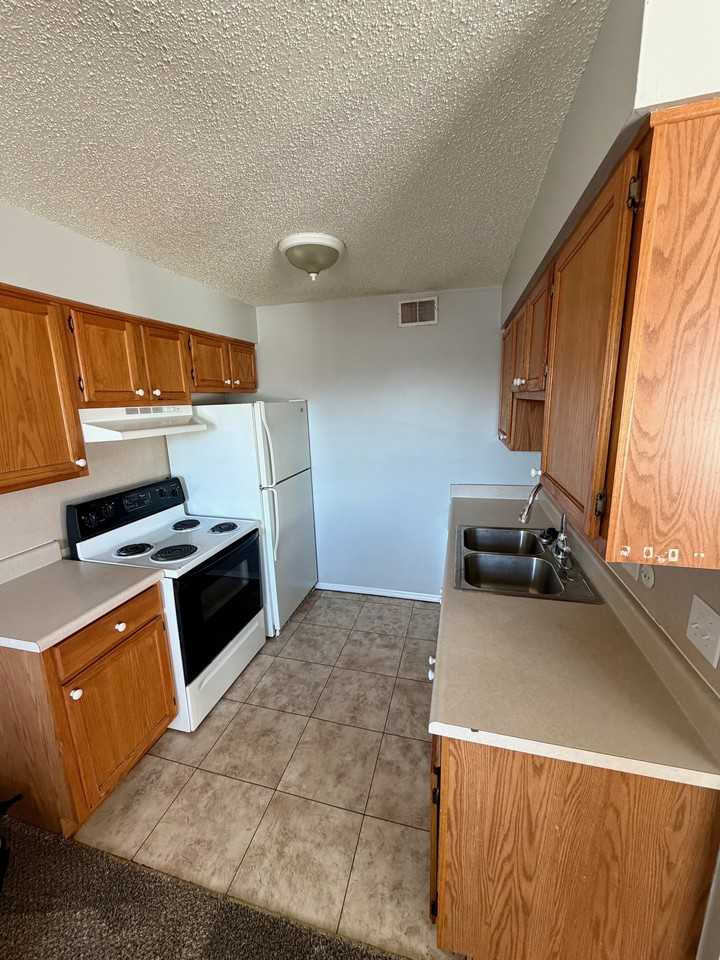 1111 - 1115 West Virginia Street - Photo 5 of 9