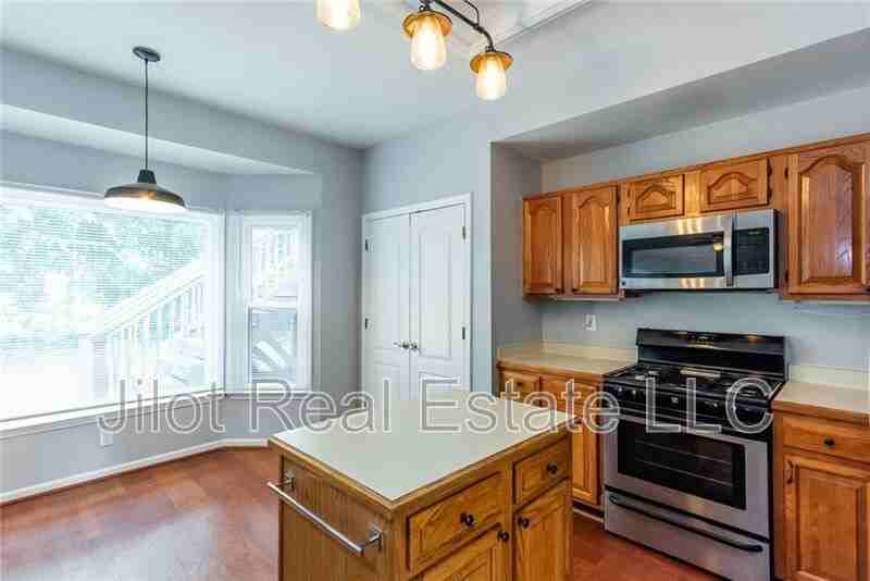 483 Mountain Oaks Pkwy - Photo 3 of 34