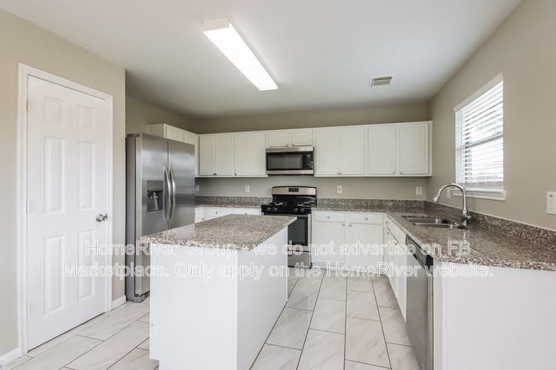 10606 Gold Finch Rd - Photo 6 of 21