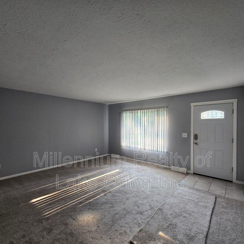 730 Harry Paul Dr - Photo 3 of 35