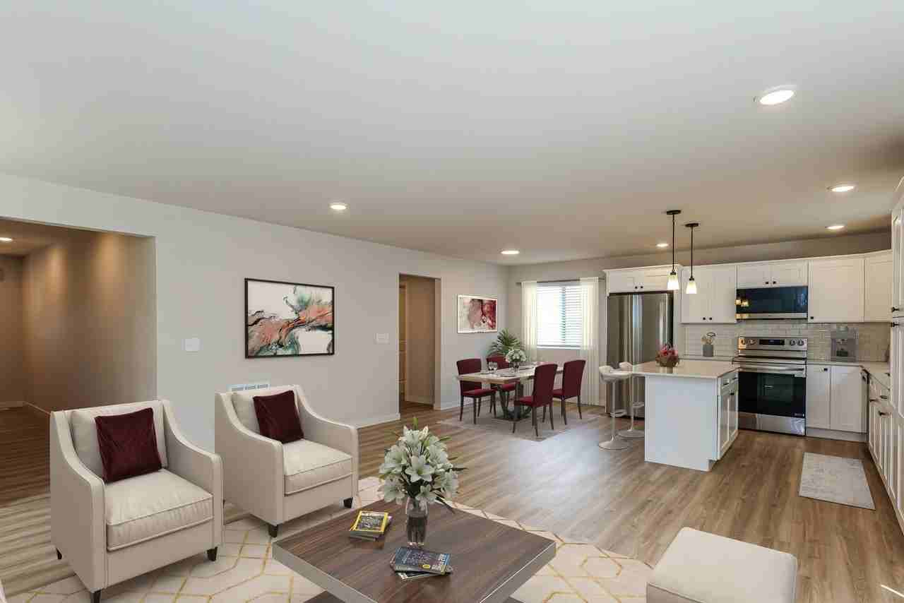 8222 Crestbrook Ct - Photo 6 of 32