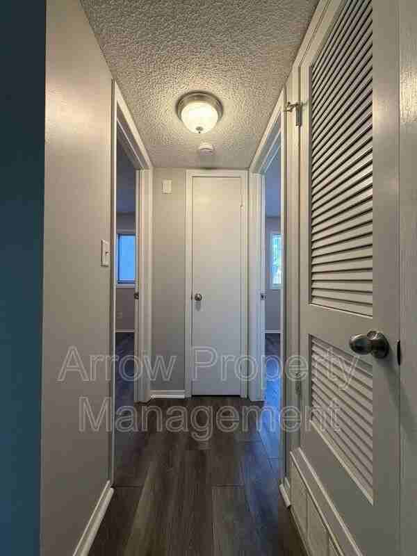 729 H St #2 - Photo 4 of 9