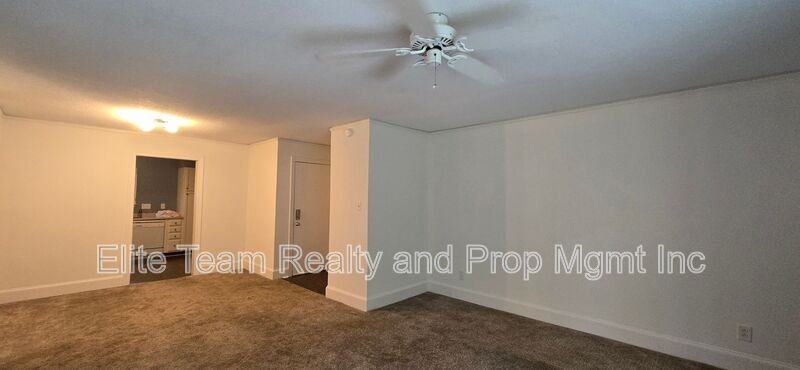 3001 Heathstead Pl - Photo 7 of 17