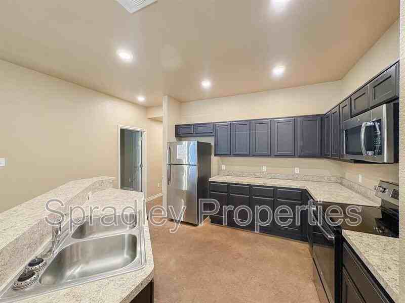 1562 Vani Ct - Photo 5 of 14