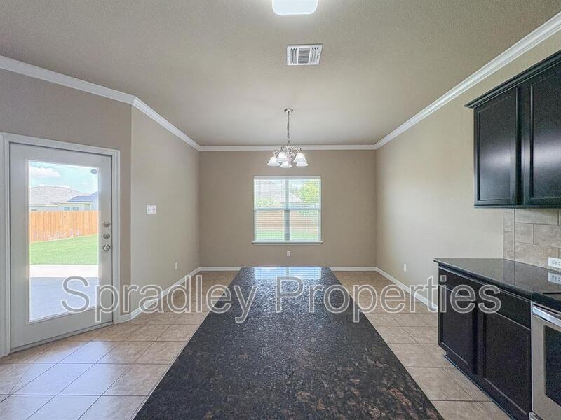 406 Banbury - Photo 3 of 21
