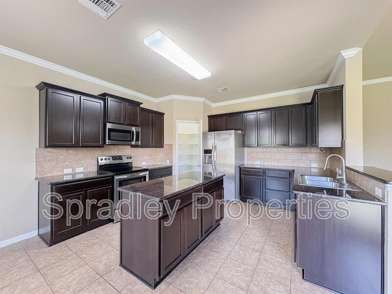 406 Banbury - Photo 5 of 21