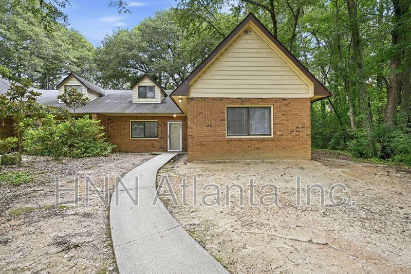 8667 Anna Way