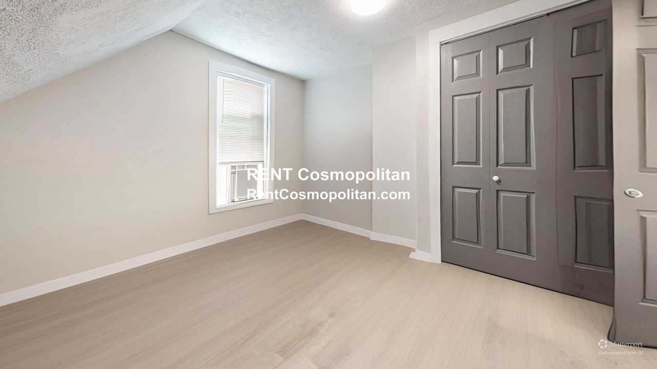 10 Washington St #2 - Photo 2 of 9
