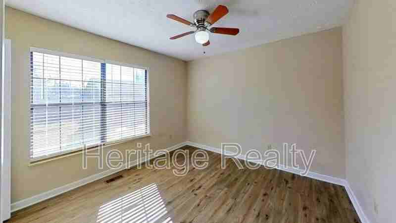 10503 Haleyford Ln - Photo 4 of 21