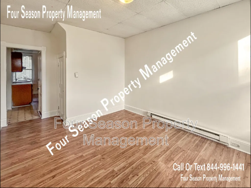 616 W Franklin St #1 - Photo 7 of 20