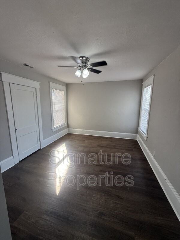 180 W Balview Ave #B - Photo 5 of 18