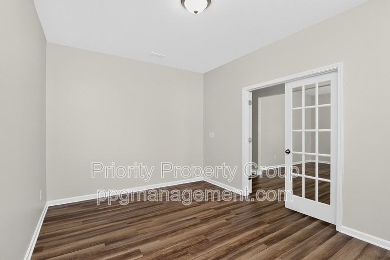 3010 Eagle Ridge Ln - Photo 7 of 46