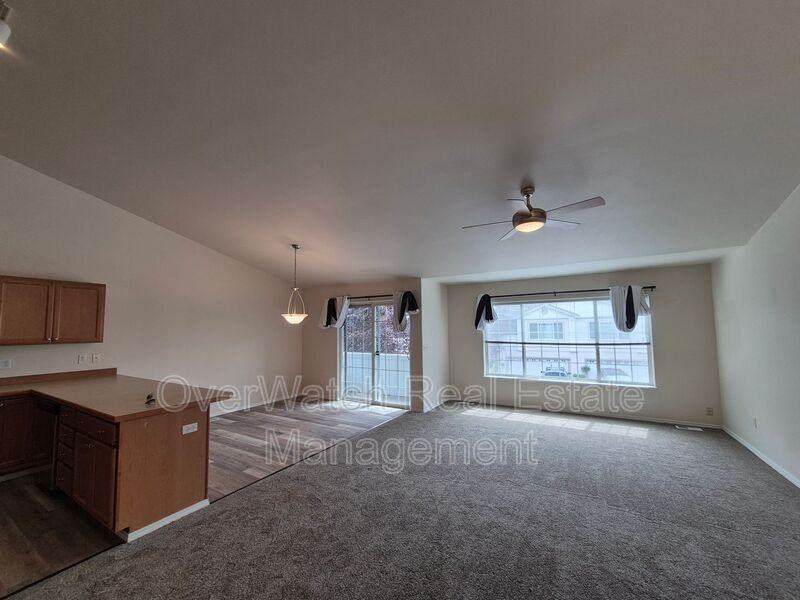 5595 Sapphire Loop - Photo 3 of 17